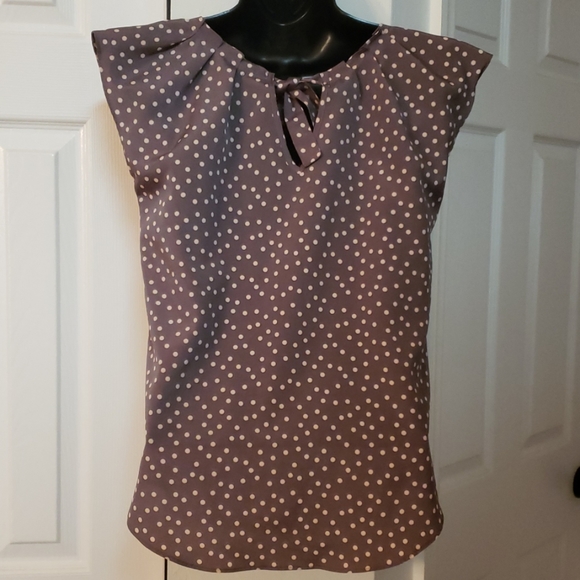 LAUREN CONRAD polka dot cute silky top EUC - Picture 3 of 5